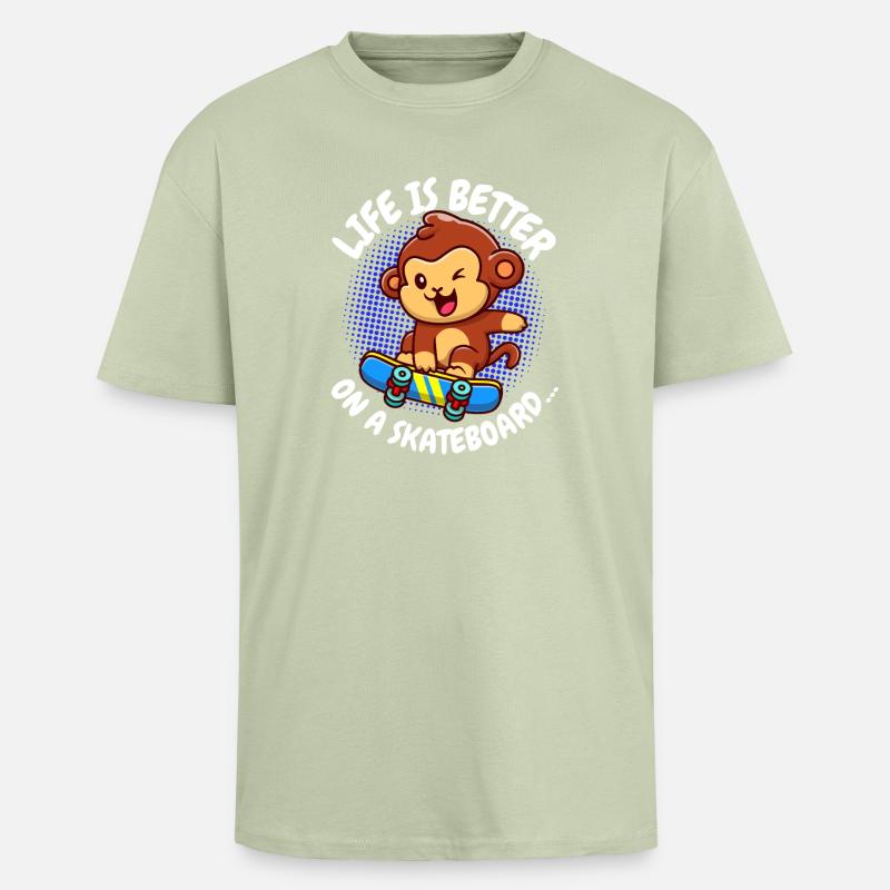 Life Is Better Skateboard Affe Monkey - Oversized Heavyweight Unisex T-Shirt - Leichtes Salbeigrün