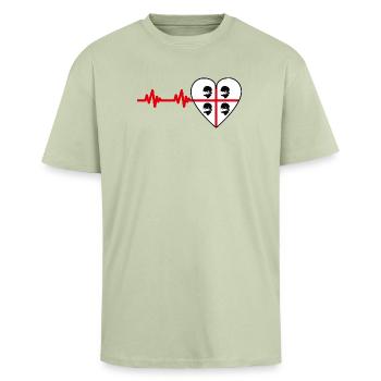 4 Mori Maskierte Puls - Oversized Heavyweight Unisex T-Shirt - Leichtes Salbeigrün  - Vorne - Alina (178cm) & Michal (187cm)