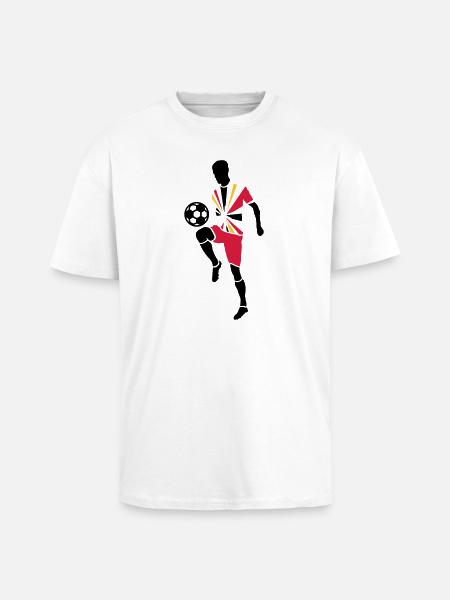Soccer player with soccer ball - Unisex Oversized Heavyweight T-shirt - white
