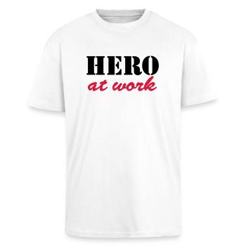 Hero at work - Oversized Heavyweight Unisex T-Shirt - Weiß - Vorne - Alina (178cm) & Michal (187cm)