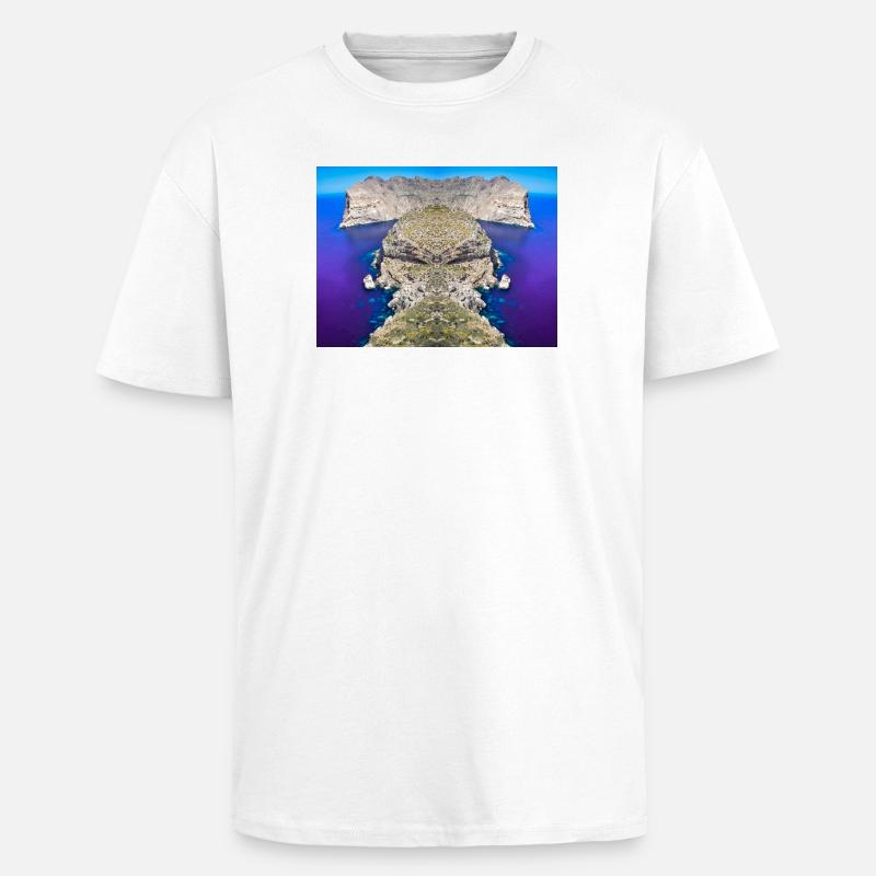 Cap Formentor Verfremdung V.2 - Oversized Heavyweight Unisex T-Shirt - Weiß