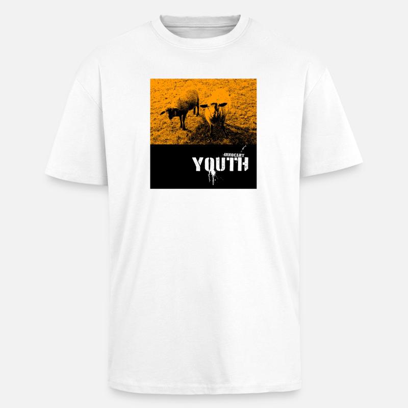 Freche Schafe auf Feld mit Graffiti-Text - Oversized Heavyweight Unisex T-Shirt - Weiß