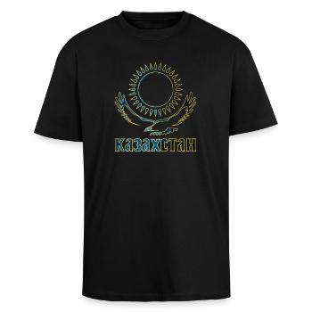 Kazakhstan eagle lettering - Unisex Oversized Heavyweight T-shirt - black - Front - Alina (178cm) & Michal (187cm)