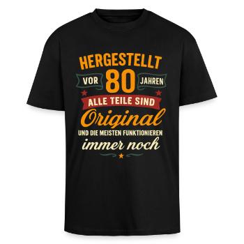 80. Geburtstag Original Teile Shirt - Oversized Heavyweight Unisex T-Shirt - Schwarz - Vorne - Alina (178cm) & Michal (187cm)