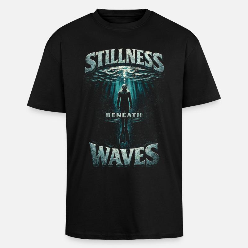 Apnoetauchen Freitauchen Stillness Beneath Waves - Oversized Heavyweight Unisex T-Shirt - Schwarz