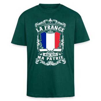 La France - Mon Pays - Ma Patrie - T-shirt unisexe oversize épais - hunter green - Devant - Alina (178cm) & Michal (187cm)