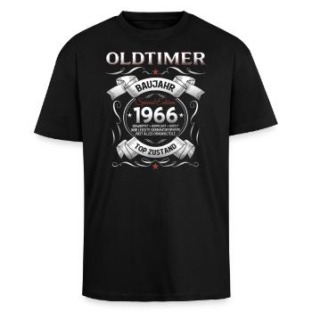 60. Geburtstag Mann Oldtimer Jahrgang 1966 - Oversized Heavyweight Unisex T-Shirt - Schwarz - Vorne - Alina (178cm) & Michal (187cm)