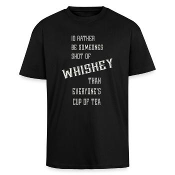 Schuss von Whisky - Oversized Heavyweight Unisex T-Shirt - Schwarz - Vorne - Alina (178cm) & Michal (187cm)