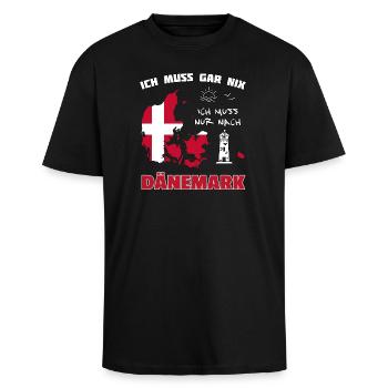 Dänemark Reisetraum mit Leuchtturm - Oversized Heavyweight Unisex T-Shirt - Schwarz - Vorne - Alina (178cm) & Michal (187cm)