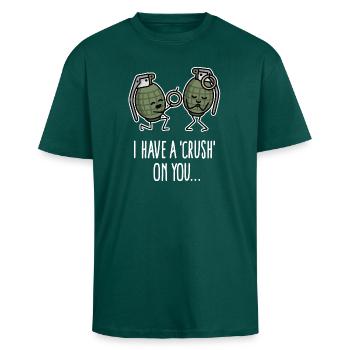 Demande en mariage d’un soldat de l’armée Engagement avec grenade à main - T-shirt unisexe oversize épais - hunter green - Devant - Alina (178cm) & Michal (187cm)