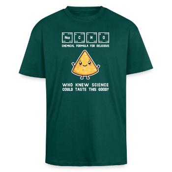 Chemische Formel für Leckere Nachos Design - Oversized Heavyweight Unisex T-Shirt - hunter Green - Vorne - Alina (178cm) & Michal (187cm)