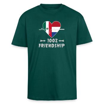Mexiko und Niederlande 100% Freundschaft - Oversized Heavyweight Unisex T-Shirt - hunter Green - Vorne - Alina (178cm) & Michal (187cm)
