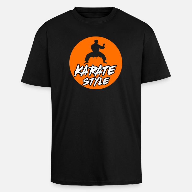 Karatetraining mit dynamischer Silhouette - Oversized Heavyweight Unisex T-Shirt - Schwarz