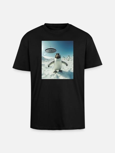 Penguin selfie with UFO - Unisex Oversized Heavyweight T-shirt - black