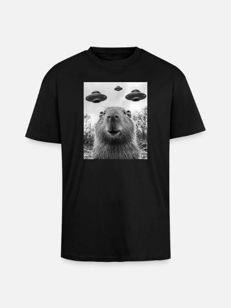Capybara Selfie with UFO - Unisex Oversized Heavyweight T-shirt - black