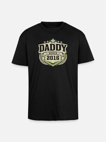 Daddy Since 2016 – Proud Dad Design - Unisex Oversized Heavyweight T-shirt - black