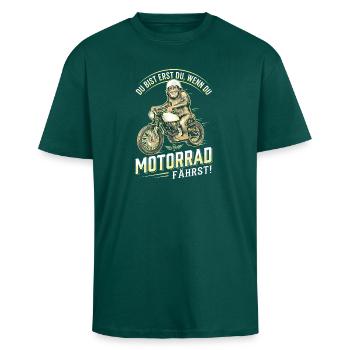 Lustiger Affe Motorrad Biker Spruch Retro - Oversized Heavyweight Unisex T-Shirt - hunter Green - Vorne - Alina (178cm) & Michal (187cm)