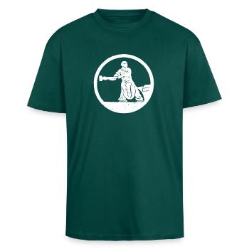 Herrero y yunque - Camiseta unisex oversize de tejido grueso - hunter green - delante - Alina (178cm) & Michal (187cm)
