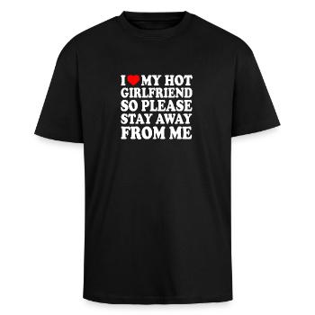 i love my hot girlfriend so please stay away from - Unisex oversized heavyweight t-shirt - sort - Foran - Alina (178cm) & Michal (187cm)