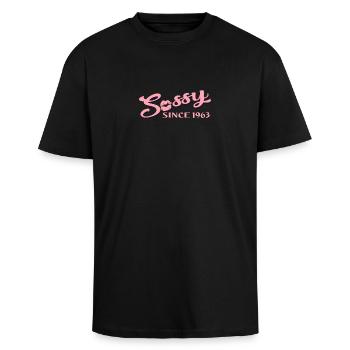 Sassy Since 1963 - Unisex Oversized Heavyweight T-shirt - black - Front - Alina (178cm) & Michal (187cm)