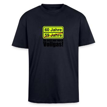60 Jahre lustiges Schild 60. Geburtstag - Oversized Heavyweight Unisex T-Shirt - French Navy - Vorne - Alina (178cm) & Michal (187cm)