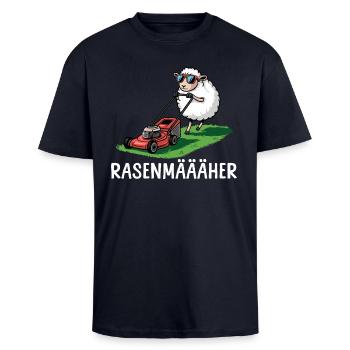 Rasenmäher Cooles Schaf - Gärtnerin - Oversized Heavyweight Unisex T-Shirt - French Navy - Vorne - Alina (178cm) & Michal (187cm)