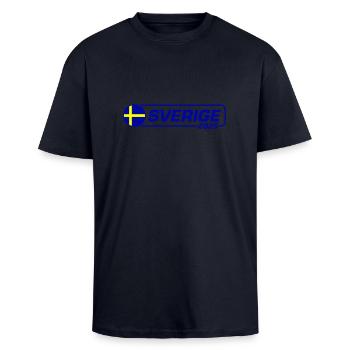 Schweden 2025 Sverige - Oversized Heavyweight Unisex T-Shirt - French Navy - Vorne - Alina (178cm) & Michal (187cm)