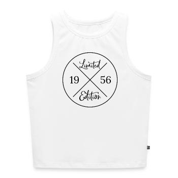 Limited edition 1956 - 70. Geburtstag Geschenk - Cropped Frauen Organic Tank Top - Weiß - Vorne - Selfina (174cm)