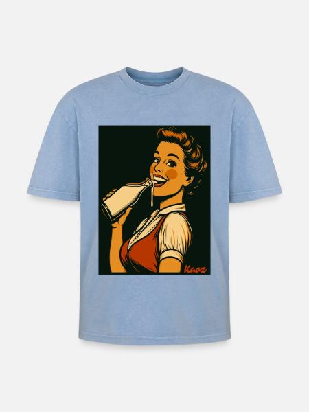 Retro Dame mit Milch Getränk - Oversized Unisex Premium Acid-Washed T-Shirt - Blau Acid Wash
