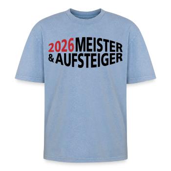 Meister und Aufsteiger 2026  - Oversized Unisex Premium Acid-Washed T-Shirt - Blau Acid Wash - Vorne - AI Model Female 172 dark (172cm) & AI Model Male 185 dark (185cm)