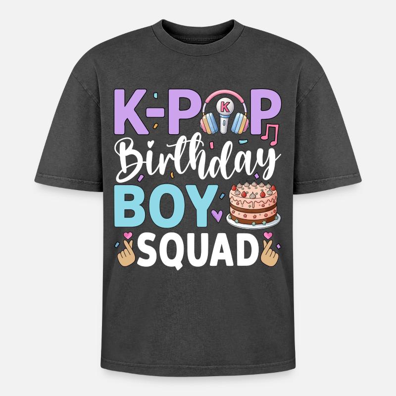K-Pop Birthday Boy Squad - Oversized Unisex Premium Acid-Washed T-Shirt - Schwarz Acid Wash