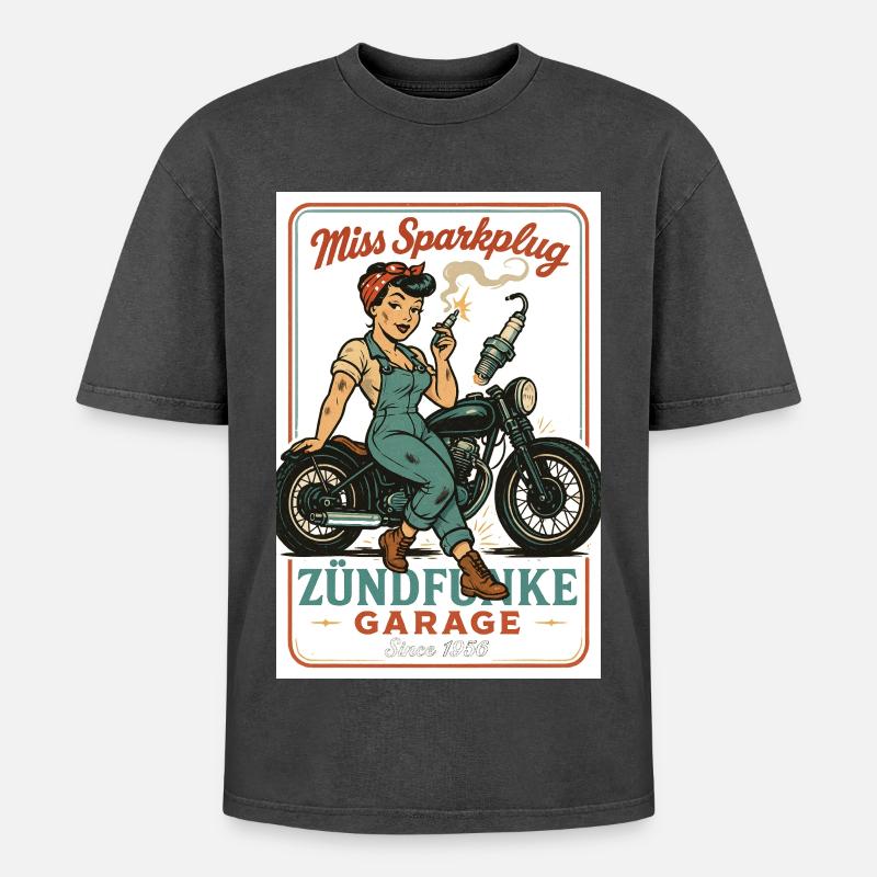 Miss Sparkplug – Zündfunke Garage Queen - Oversized Unisex Premium Acid-Washed T-Shirt - acid washed black