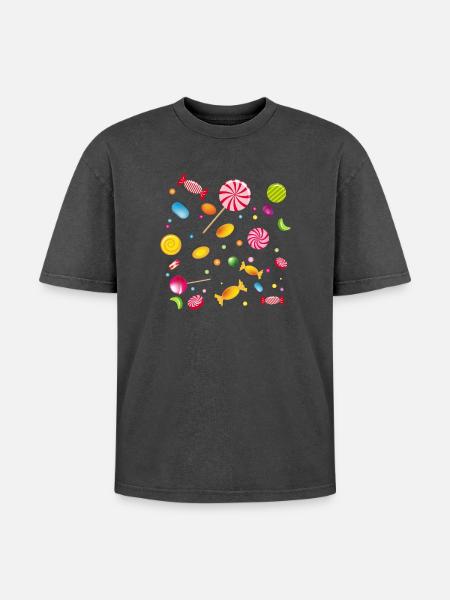 En masse slik, slik, slikkepind og tyggegummi - Unisex oversized Premium T-shirt med acid-washed effekt - sort syrevasket