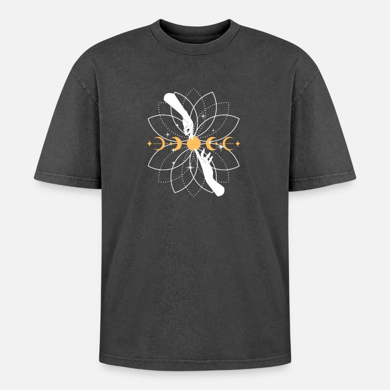 Mandala de Koi Céleste - T-shirt Premium unisexe oversize acid-washed - noir délavé acide