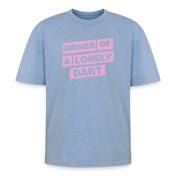 Fléchettes Chemise Sweat à capuche Propriétaire d’une fléchette solitaire - T-shirt Premium unisexe oversize acid-washed - bleu délavé acide - Devant - AI Model Female 172 dark (172cm) & AI Model Male 185 dark (185cm)