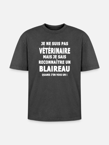 recognizes a badger humor sarcsme - Oversized Unisex Premium Acid-Washed T-Shirt - acid washed black