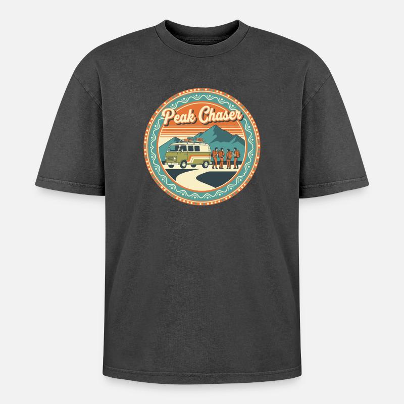 Peak Chaser Retro-Abenteuer - Oversized Unisex Premium Acid-Washed T-Shirt - Schwarz Acid Wash
