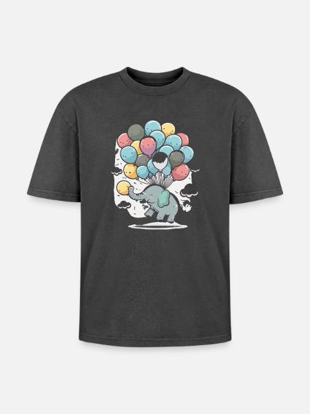 Ballon-Elefant im Wolkenmeer - Oversized Unisex Premium Acid-Washed T-Shirt - Schwarz Acid Wash