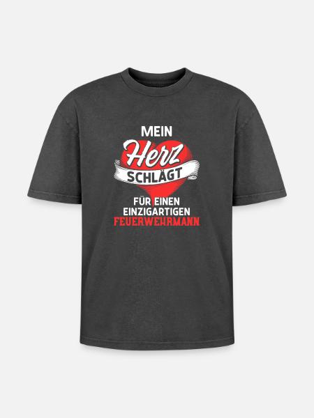 Heart beats for a firefighter - Oversized Unisex Premium Acid-Washed T-Shirt - acid washed black
