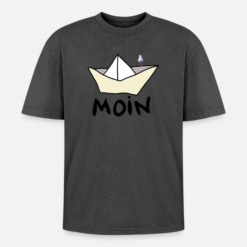 Papierboot am Strand mit Möwe - Oversized Unisex Premium Acid-Washed T-Shirt - undefined