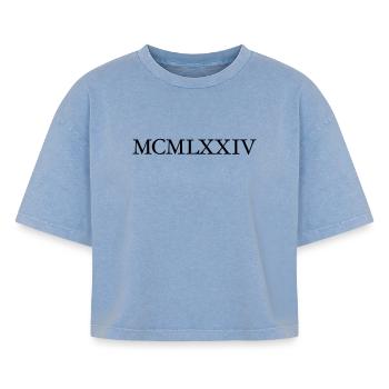 MCMLXXIV Jahrgang 1974 Geburtstag - Boxy Frauen Premium Acid-Washed T-Shirt - Blau Acid Wash - Vorne - AI Model Female 172 light (172cm)