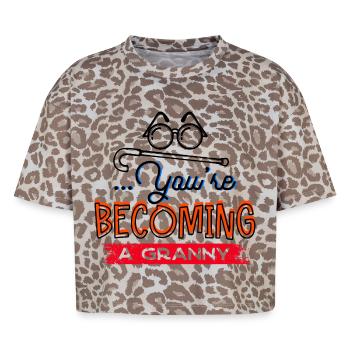 Brille Sehschwäche Großmutter Statement Oma - Boxy Leo Frauen Premium Organic T-Shirt - Leopard print - Vorne - AI Model Female 172 dark (172cm)