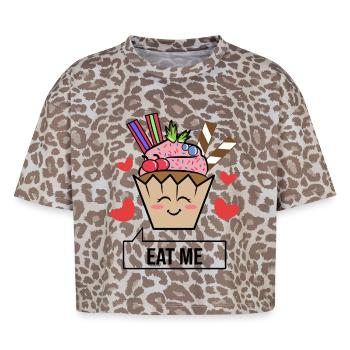 Herz Naschen Nachspeise Statement Süßigkeiten - Boxy Leo Frauen Premium Organic T-Shirt - Leopard print - Vorne - AI Model Female 172 dark (172cm)