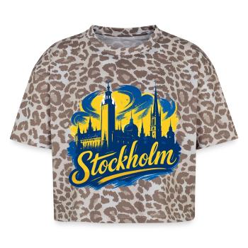 Stockholm gelb blau Hauptstadt Schweden Geschenk - Boxy Leo Frauen Premium Organic T-Shirt - Leopard print - Vorne - AI Model Female 172 dark (172cm)