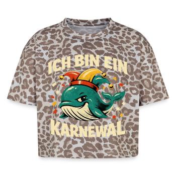 Ich Bin Ein Karnewal Jecke 5. Jahreszeit Wortspiel - Boxy Leo Frauen Premium Organic T-Shirt - Leopard print - Vorne - AI Model Female 172 dark (172cm)