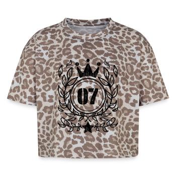 7 Jahre alt Krone - 7 Geburtstag - Boxy Leo Frauen Premium Organic T-Shirt - Leopard print - Vorne - AI Model Female 172 dark (172cm)