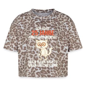 Service anniversaire du 25e Anniversaire de la compagnie Travaux - T-shirt boxy femme léopard premium - Leopard print - Devant - AI Model Female 172 dark (172cm)