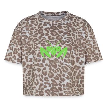 Fascinating praying mantis - Boxy Leo Women's Premium Organic T-Shirt - Leopard print - Front - AI Model Female 172 dark (172cm)