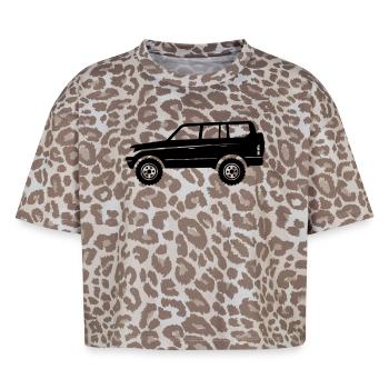 VUS d’aventure tout-terrain - T-shirt boxy femme léopard premium - Leopard print - Devant - AI Model Female 172 dark (172cm)