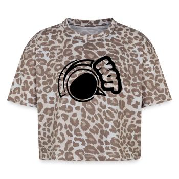 Chaud - T-shirt boxy femme léopard premium - Leopard print - Devant - AI Model Female 172 dark (172cm)